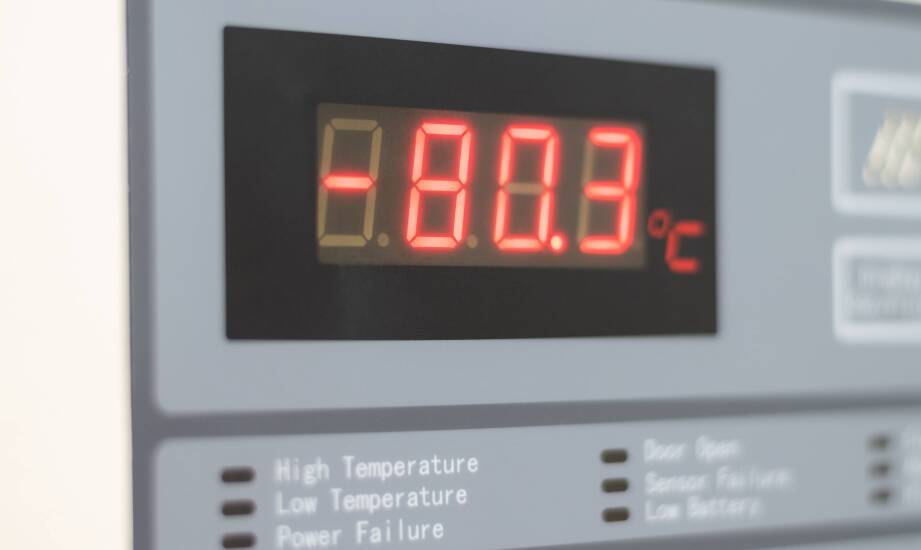 Całkowanie, bezwładność i opóźnienie — dlaczego pętla temperaturowa zaczyna oscylować