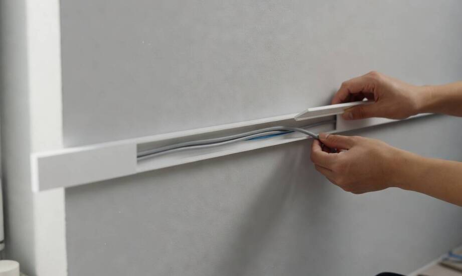 Wąski kanał instalacyjny 25x12 w modernizacji mieszkania — kiedy wystarcza, a kiedy zabraknie miejsca