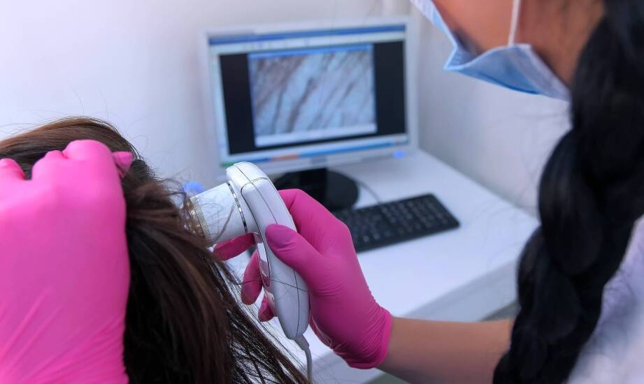 Dlaczego diagnostyka skóry głowy zaczyna się od właściwego rodzaju urządzenia