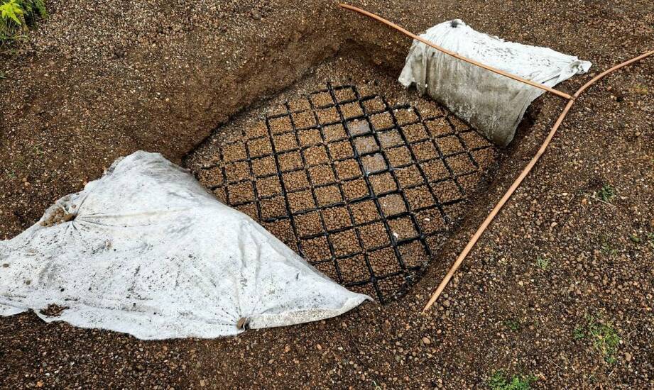 Jak przygotować działkę do badań geotechnicznych, by nie zafałszować obrazu podłoża