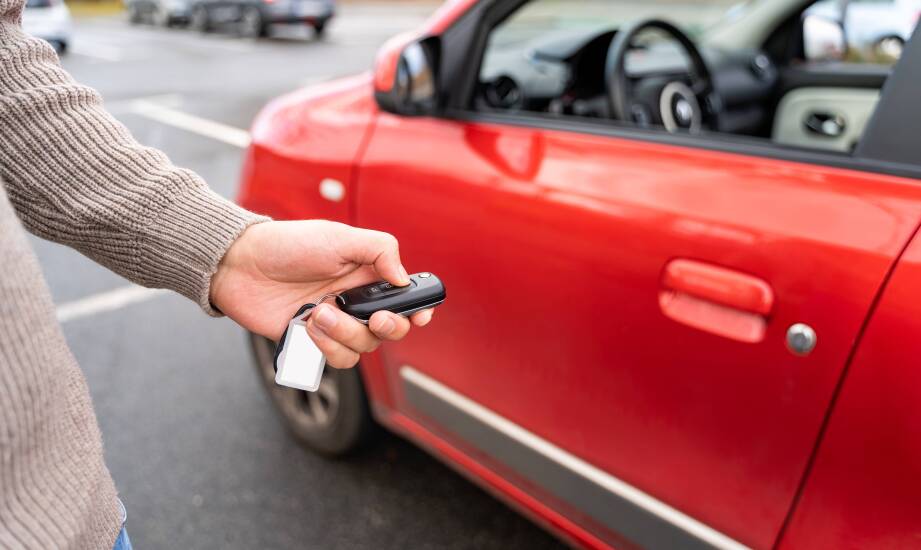 Auto zastępcze po szkodzie — kiedy ma sens, jak wygląda i ile zwykle trwa