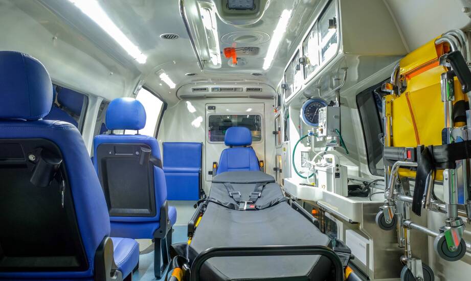 Jak ocenić potrzebę prywatnego przewozu z opieką medyczną i zaplanować przebieg transportu