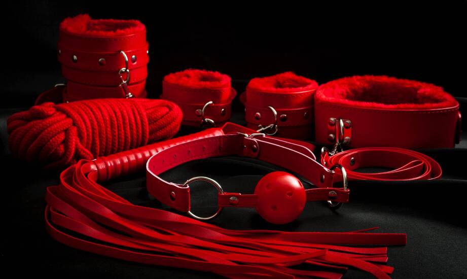 Pierwszy komplet akcesoriów do bondage — co naprawdę jest potrzebne na start