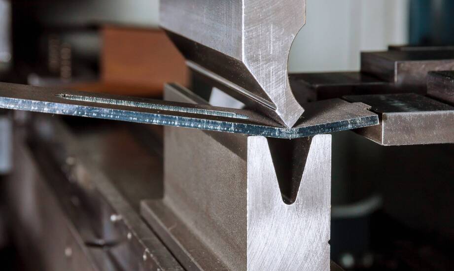 Jak właściwości stopów aluminium wpływają na cięcie i gięcie elementów produkowanych seryjnie