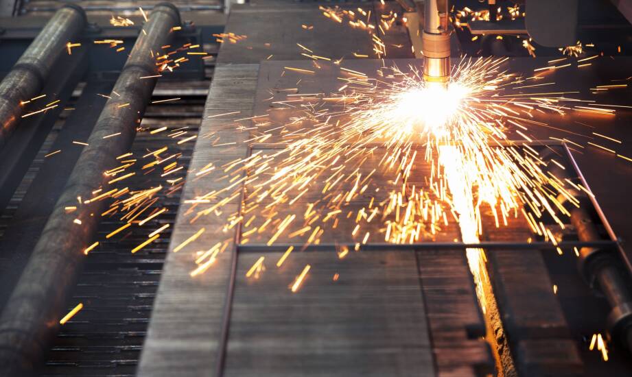 Jak centrum serwisowe przetwarza stal i aluminium na taśmy oraz formatki dla produkcji seryjnej