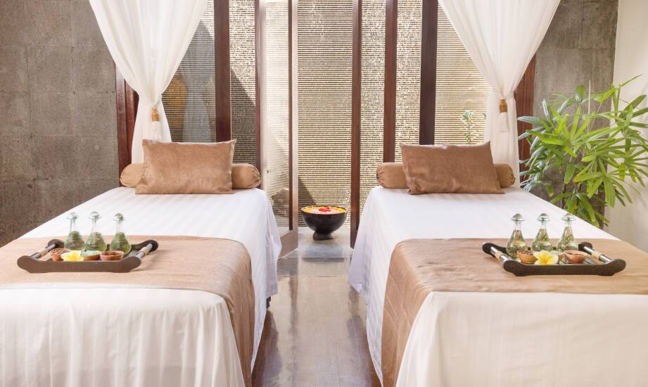 Czym różni się korzystanie z zamkowego SPA by L'Occitane w formule tylko dla dorosłych