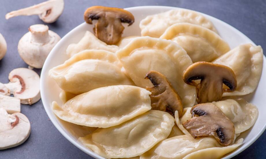 Kiedy pierogi z pieczarkami sprawdzają się w menu restauracji rybnej nad Motławą