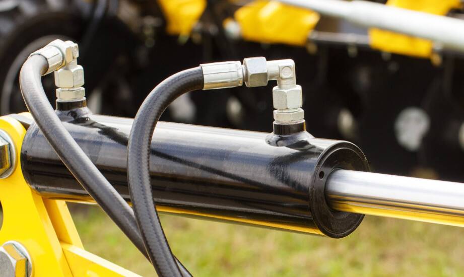 Jak zbudowany jest cylinder hydrauliczny i dlaczego jego parametry decydują o pracy maszyn przemysłowych