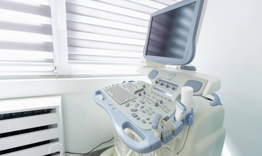 Bóle brzucha i niepokojące wyniki — kiedy USG porządkuje dalszą diagnostykę