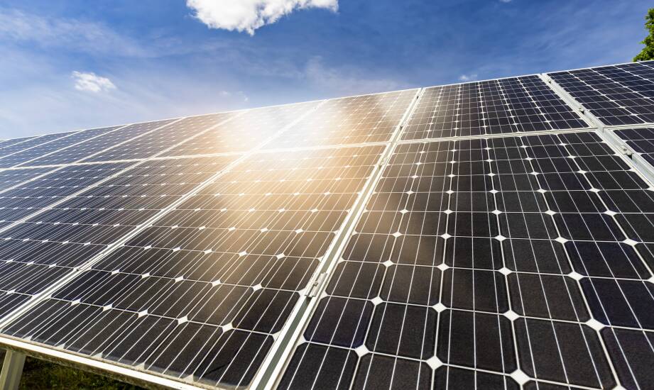 Od pierwszego pomiaru dachu po zgłoszenie do sieci — harmonogram budowy domowej elektrowni słonecznej