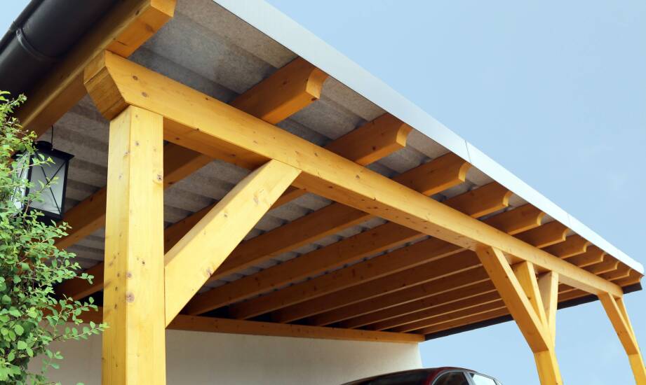 Jak zaplanować wymiary i ustawienie drewnianego zadaszenia samochodu przy domu