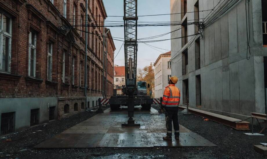 Zlecenie budowlane przed wyceną: jakie dane decydują o wykonalności sprzętowej i logistycznej