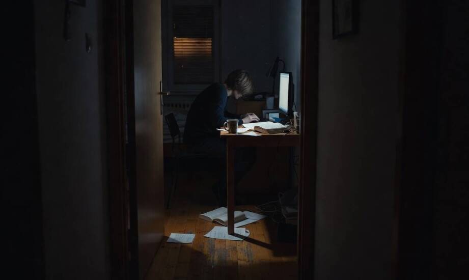 Kiedy internet, gry i hazard przestają być rozrywką, a zaczynają sterować codziennością