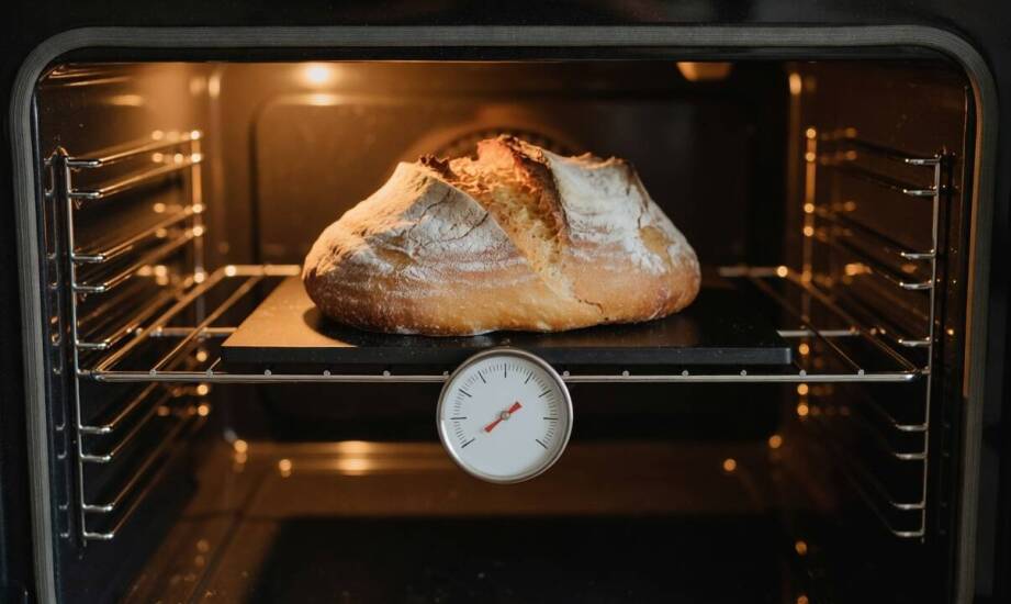 Dlaczego ustawiona temperatura piekarnika nie wystarcza do przewidywalnych wypieków