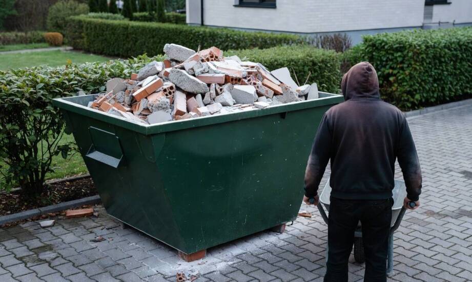 Kontener, Big Bag i PSZOK przy remoncie — co zmienia skala odpadów i warunki posesji
