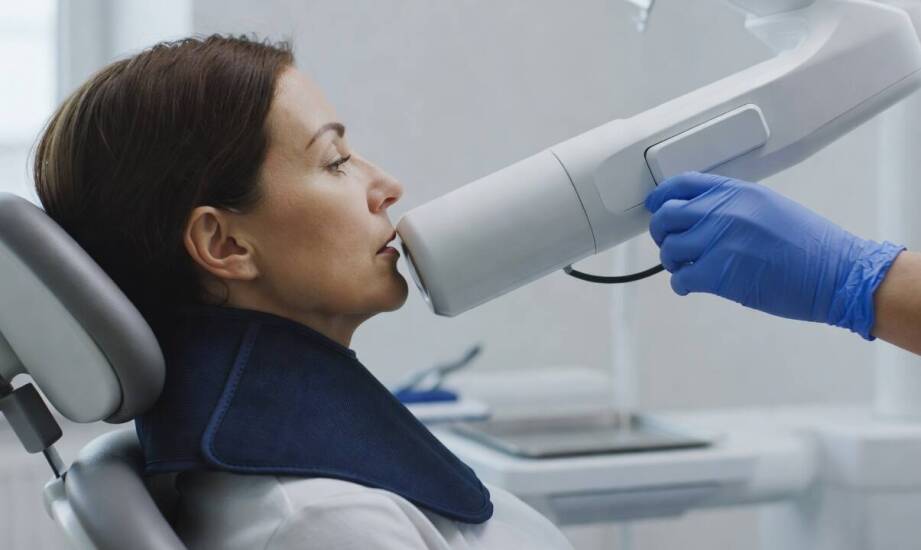 Dlaczego niewielkie zdjęcie zęba zwykle obciąża mniej niż szersza diagnostyka