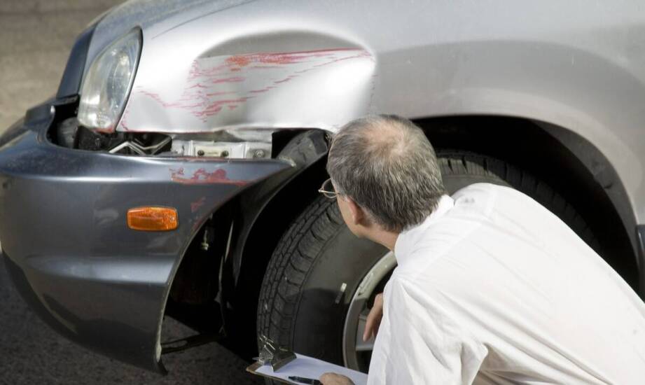 Jak przygotować auto do oględzin technicznych po kolizji?