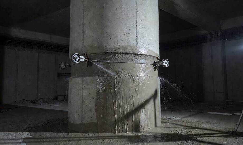 Jak przebiega cięcie liny diamentowej w grubym betonie i ograniczonej przestrzeni