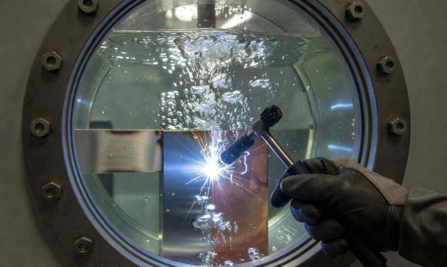 Dlaczego stal nierdzewna, aluminium i miedź wymagają innych ustawień przy spawaniu pod wodą