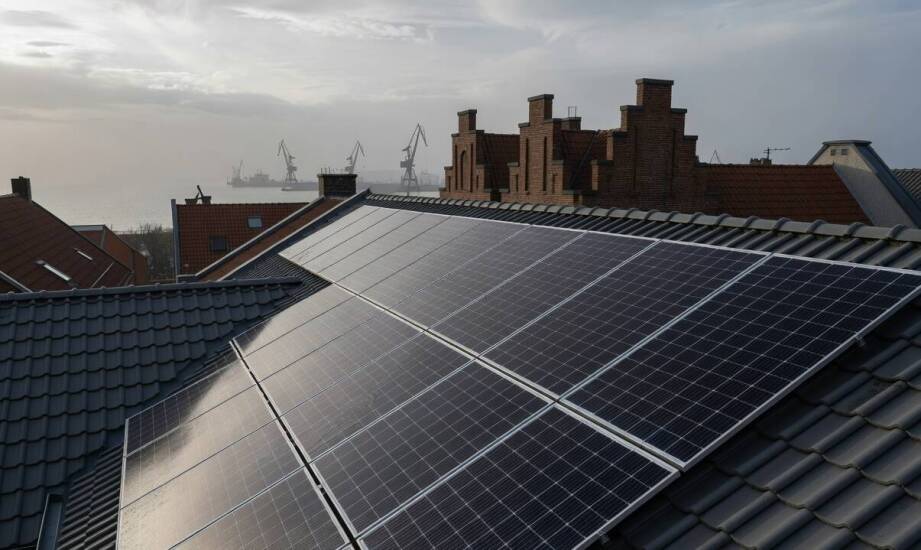 Jak nadmorskie warunki i miejska zabudowa zmieniają działanie instalacji PV w Gdańsku