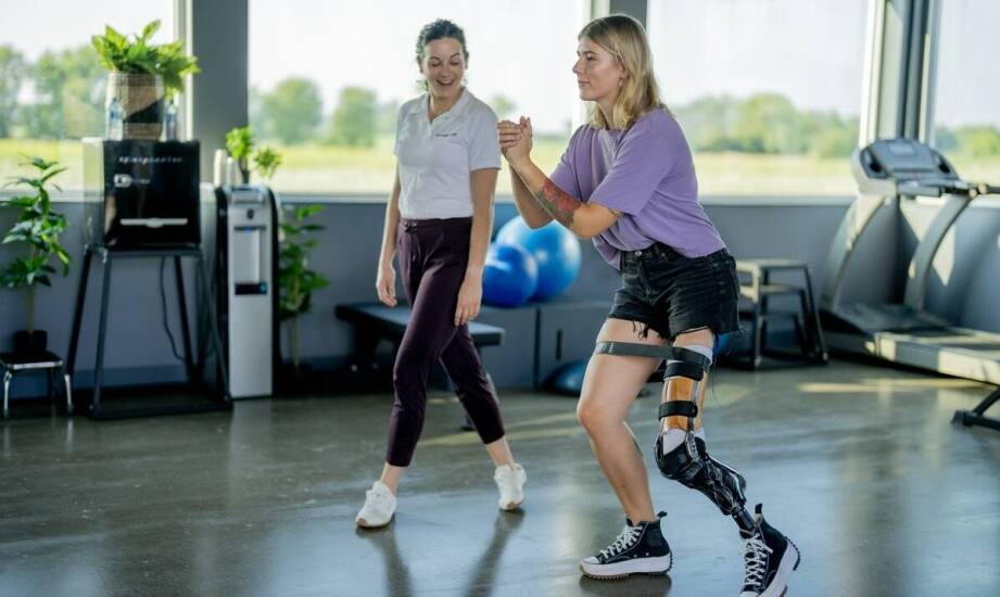Przysiady na jednej nodze w rehabilitacji – zastosowanie i korzyści