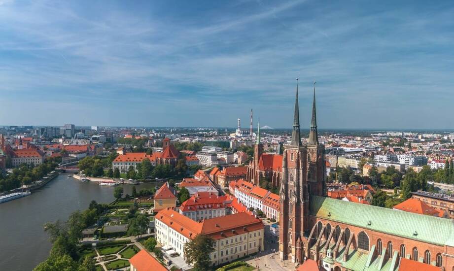 Jakie unikalne cechy mają gadżety z motywem gmach uniwersytetu wrocławskiego?