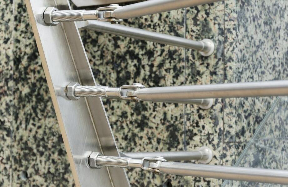 Personalizacja projektów balustrad metalowych zewnętrznych