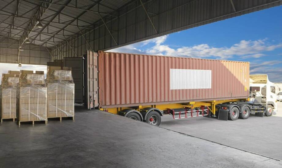 Jak kontener 4 m3 może optymalizować procesy logistyczne?
