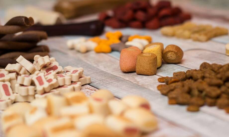 Jak cena 1 kg krówek wpływa na strategię marketingową firmy?