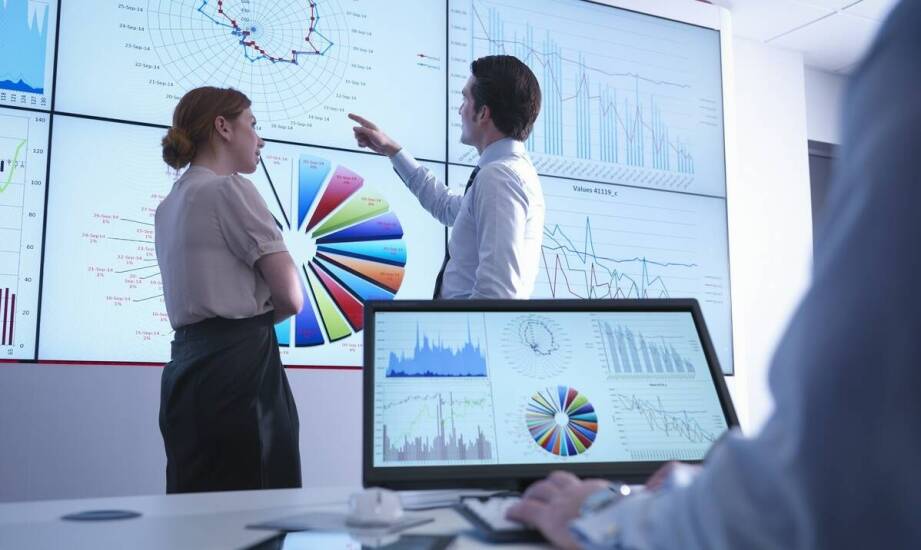 Integracja systemów do paletyzacji z liniami produkcyjnymi: co warto uwzględnić?