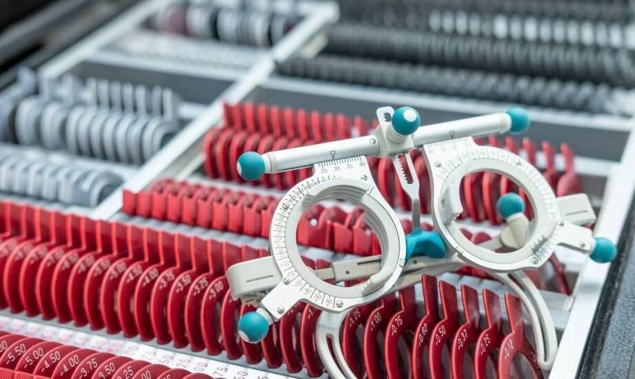 Jak wybrać okulary progresywne, by zapewnić sobie komfort widzenia na każdą odległość?