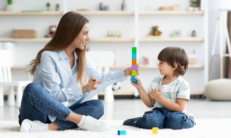 Jak psycholog dziecięcy może pomóc w budowaniu pewności siebie u dzieci?