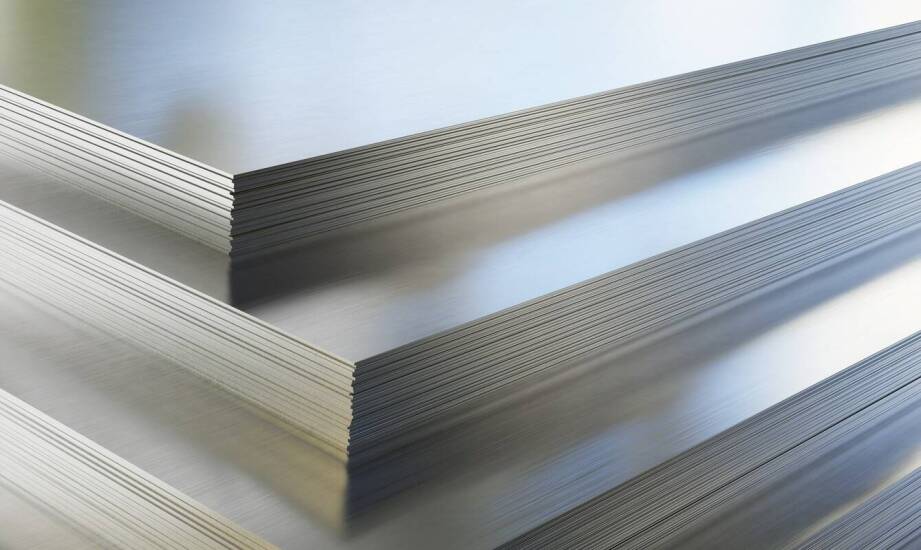 Porównanie materiałów stosowanych w produkcji części blacharskich