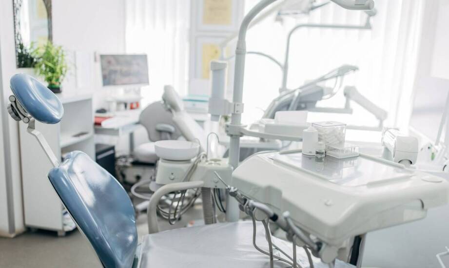 Bezpieczeństwo stosowania wytrawiaczy w praktyce stomatologicznej