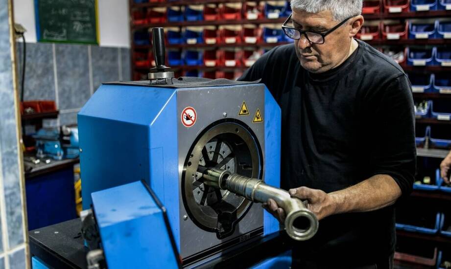 Jakie są najnowsze technologie w zakuwaniu przewodów hydraulicznych?