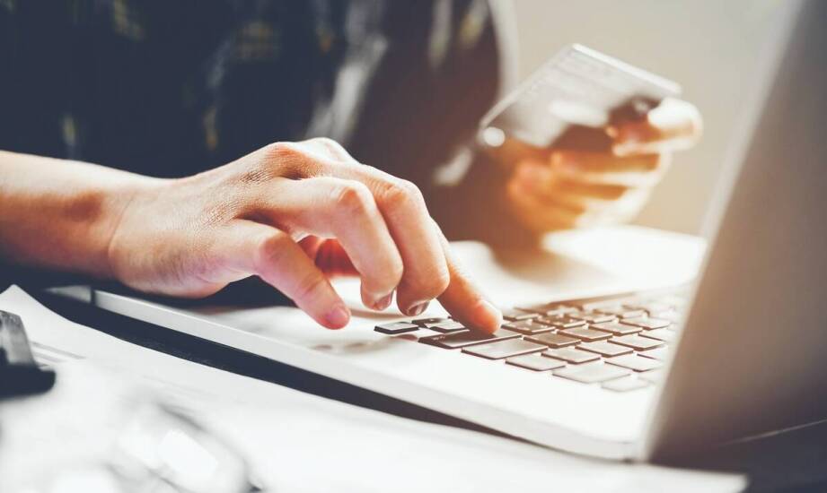 Jak zminimalizować ryzyko zwrotów przy zakupach online?