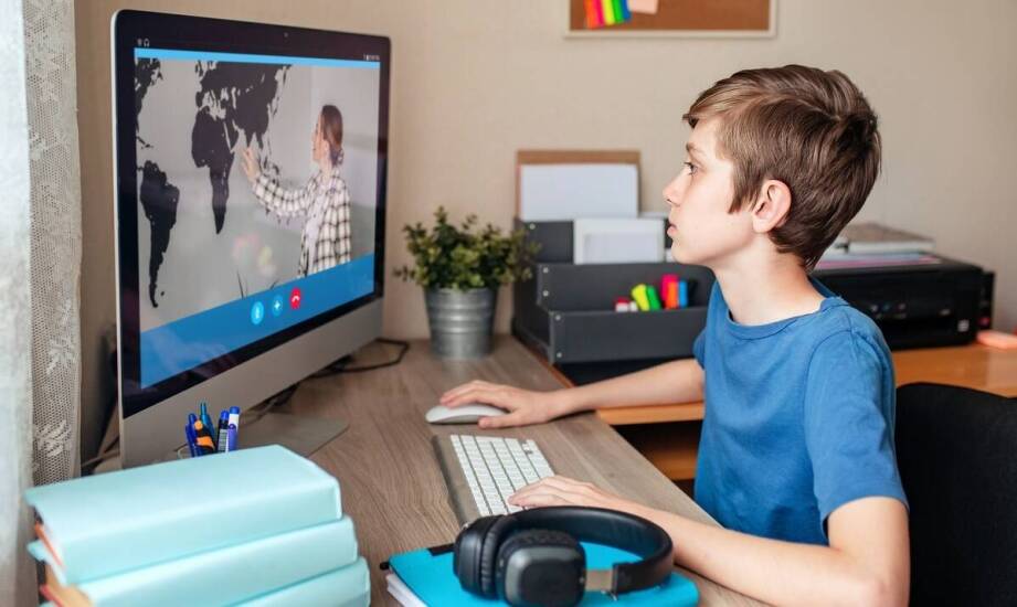 Jak kursy online z native speakerami wspierają naukę języka hiszpańskiego?