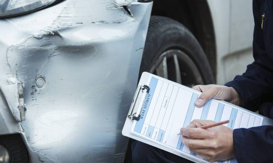 Wypadek drogowy co robić: jak uzyskać bezpłatne auto zastępcze