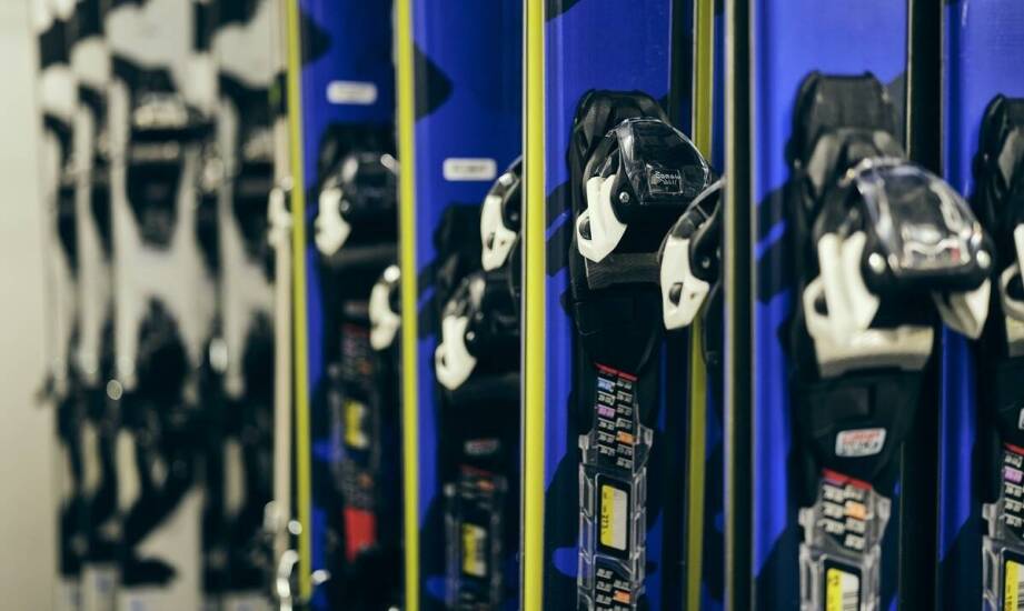 Jakie cechy powinny mieć idealne wiązania snowboardowe dla freeriderów?