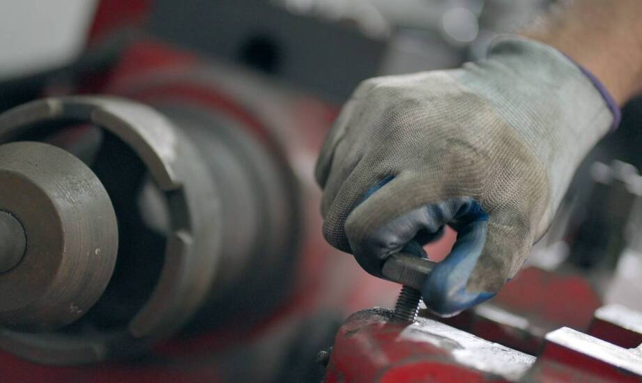 Jakie korzyści przynosi regularne monitorowanie drgań mechanicznych?