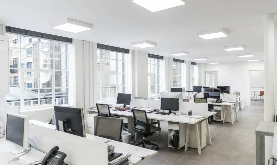Wirtualne biuro Warszawa centrum – jak zwiększa dostępność usług biznesowych?
