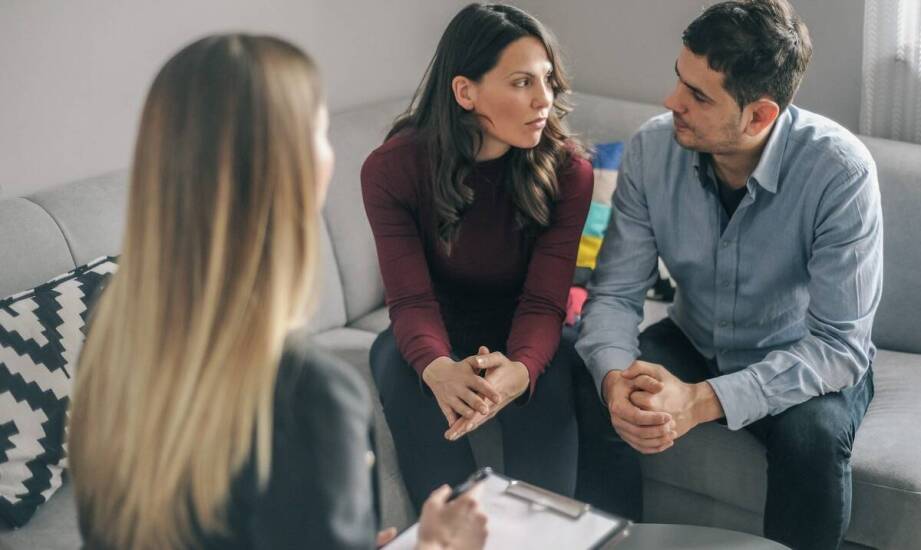 Jak psychoterapia dla par pomaga w radzeniu sobie z konfliktami?