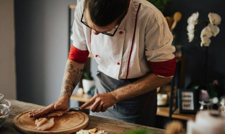 Comber z sarny w kuchni fusion – nowe podejście do tradycji