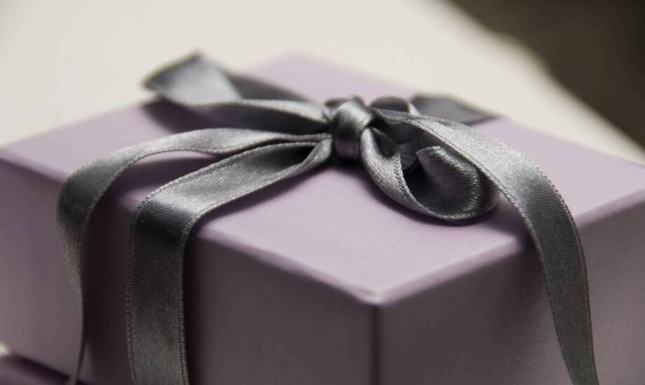 Jak personalizowane prezenty mogą wzbogacić obchody rocznic?
