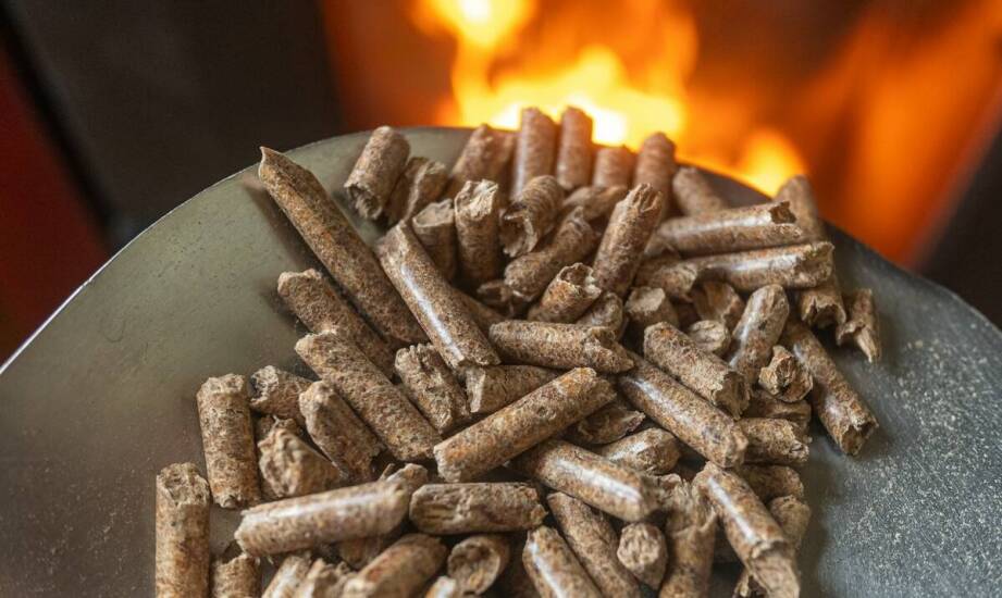 Porównanie kosztów eksploatacji kotłów na pellet w porównaniu do innych źródeł ciepła