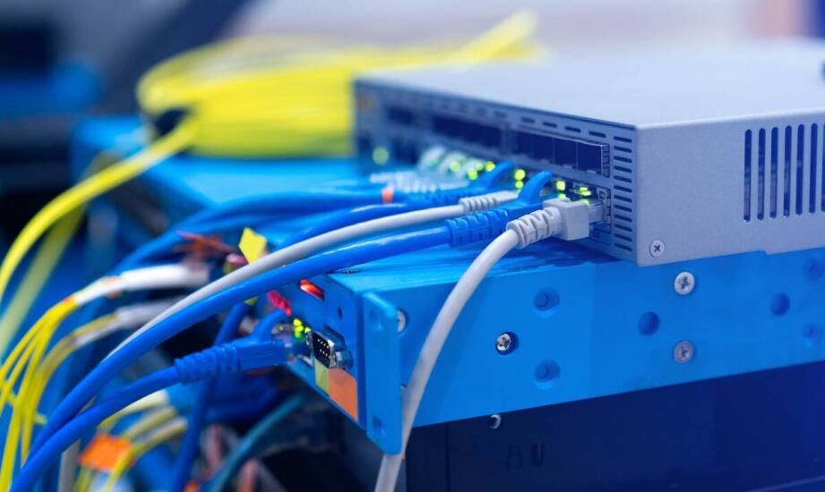 Jakie technologie są omawiane podczas szkolenia CCNA i dlaczego są kluczowe?