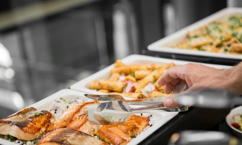 Śniadania w formie szwedzkiego bufetu: różnorodność smaków każdego poranka