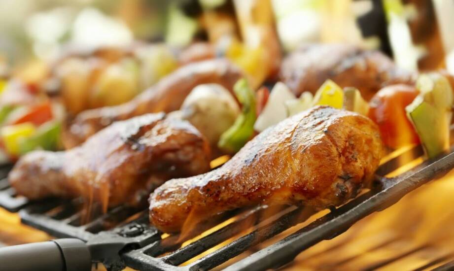 Dlaczego warto zdecydować się na ogrodowy grill na gaz?