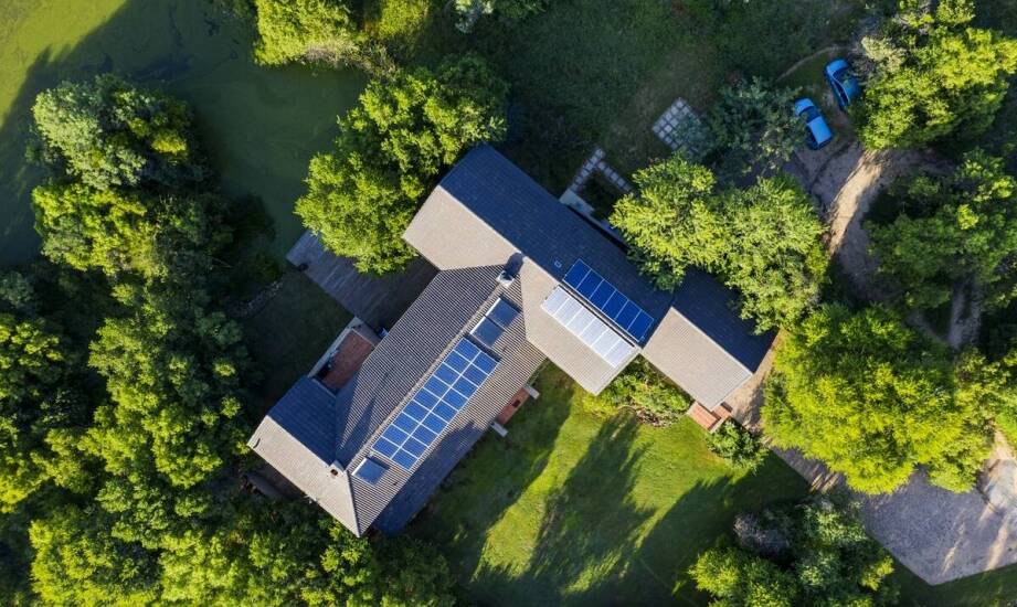 Jakie są kluczowe zalety budowy domów energooszczędnych?