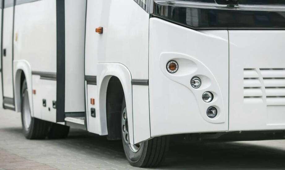 Nowoczesne technologie w transporcie międzynarodowym osób - co oferują firmy przewozowe?